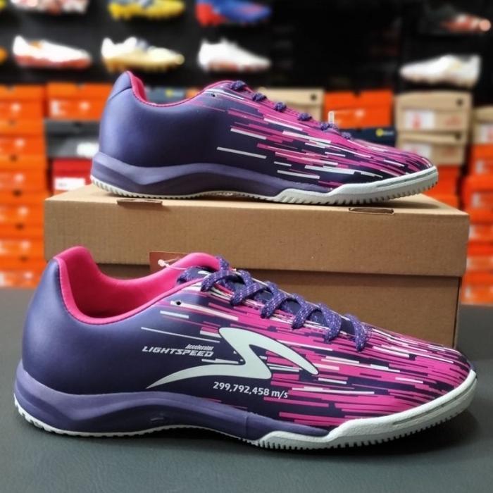 Sepatu Futsal Dewasa SPECS LightSpeed Reborn In Valhalla – Putih Merah / Diva Pink + Sol Keliling