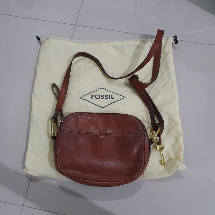 Preloved Tas Selempang Wanita Fossil Elle Crossbody Brown Authentic Original