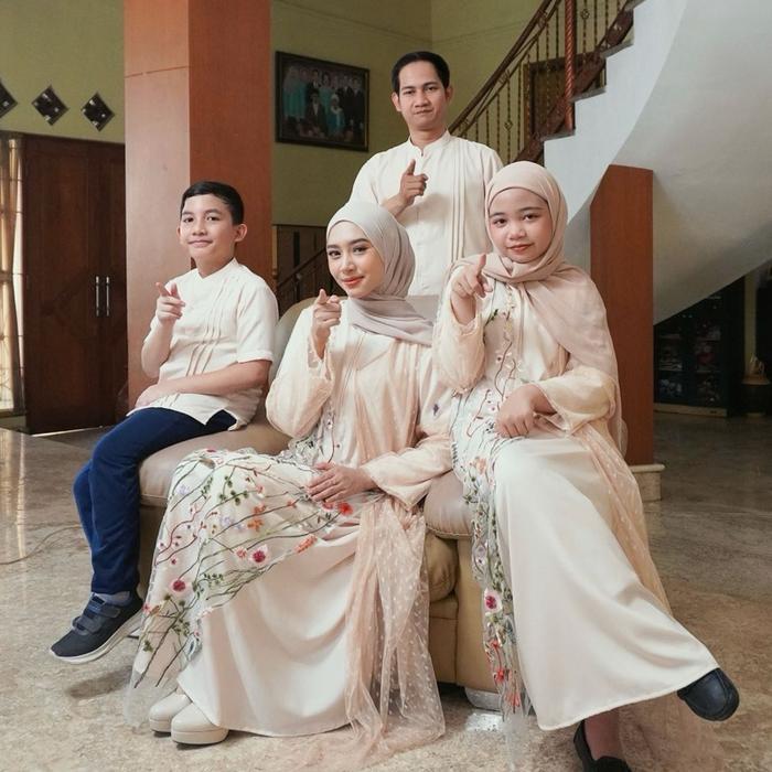 Ameena Series - Sarimbit Set Family