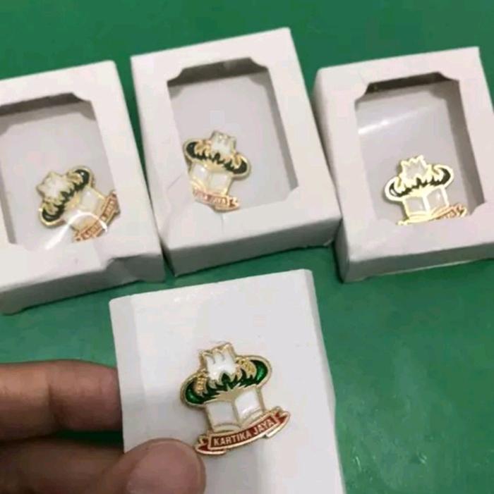 lencana yayasan sesuai mupus