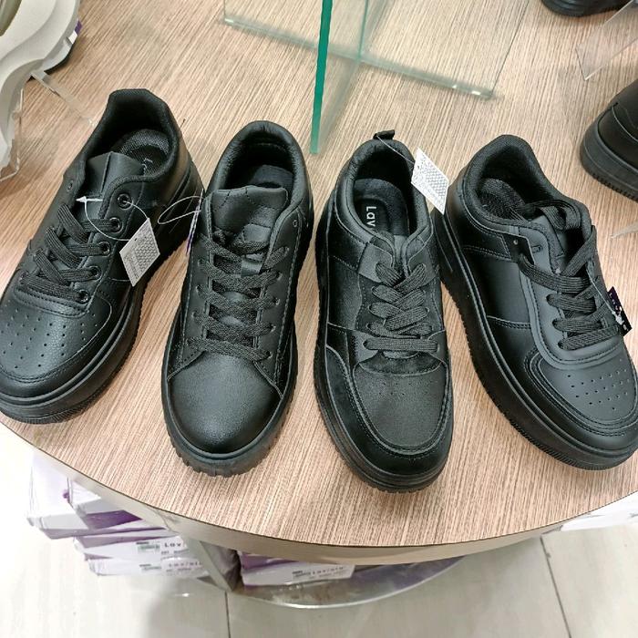 sepatu wanita/sekolah hitam sneakers LAVIOLA original