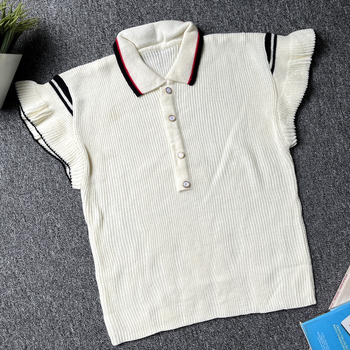 Elvira Atasan Knit Top Blouse Ruffle Lengan Pendek