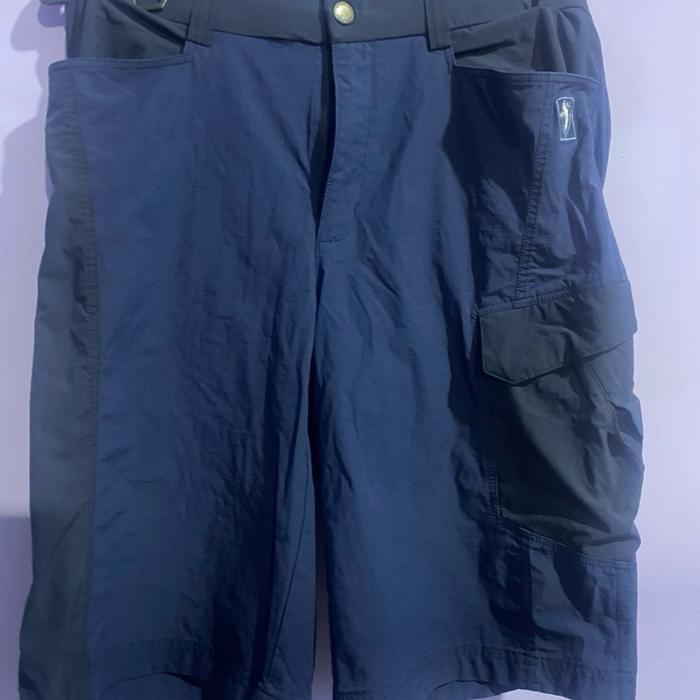 Celana pendek blackyak Shortpants