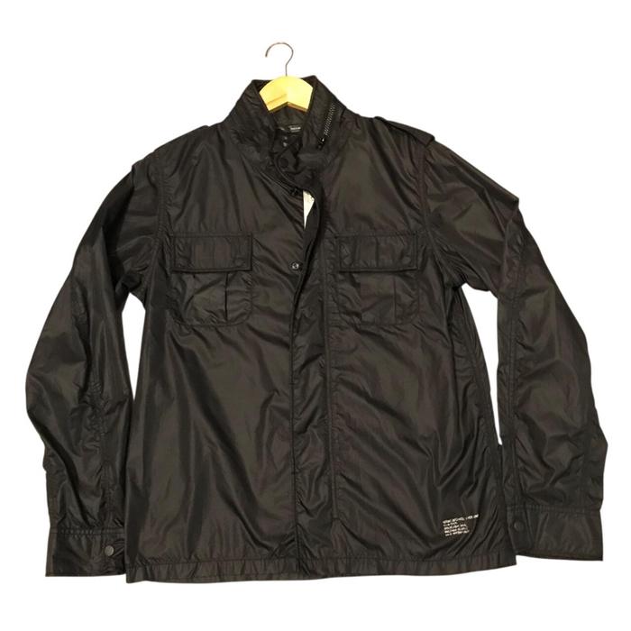 Stussy Black Windbreaker 2 chest pocket Light Jacket  Size L  Pxl 68 x 57 cm  Fasr Response