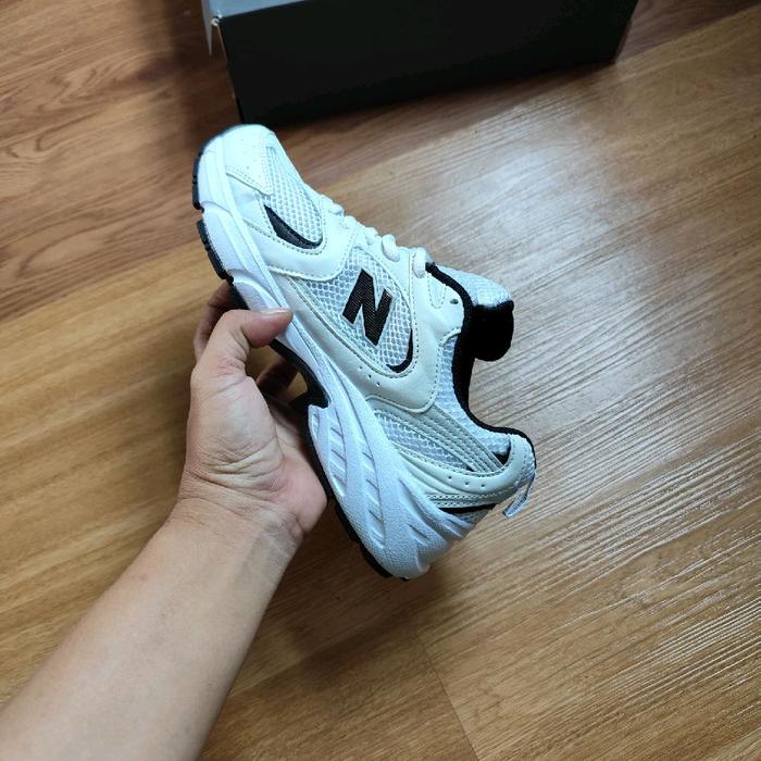 NB330 New Balance 530 White Black Sepatu Kets Sneakers Fashion Streetwear Kasual Unisex Pria Wanita 