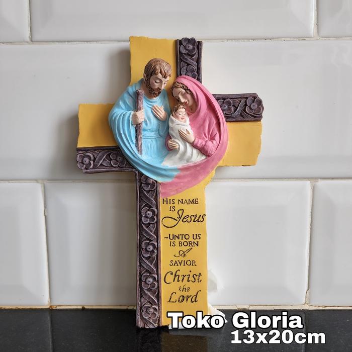 Salib dinding keluarga kudus Yesus Maria decor hiasan dinding