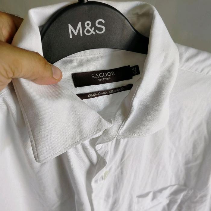 kemeja pria putih  SIZE XL branded SACOOR BROTHERS