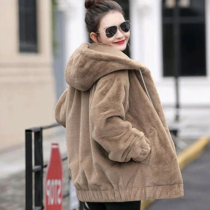 Jaket Bulu Pria Wanita Hangat Kekinian Dan Elegan Musim Dingin dengan Hoodie dan Desain Modern