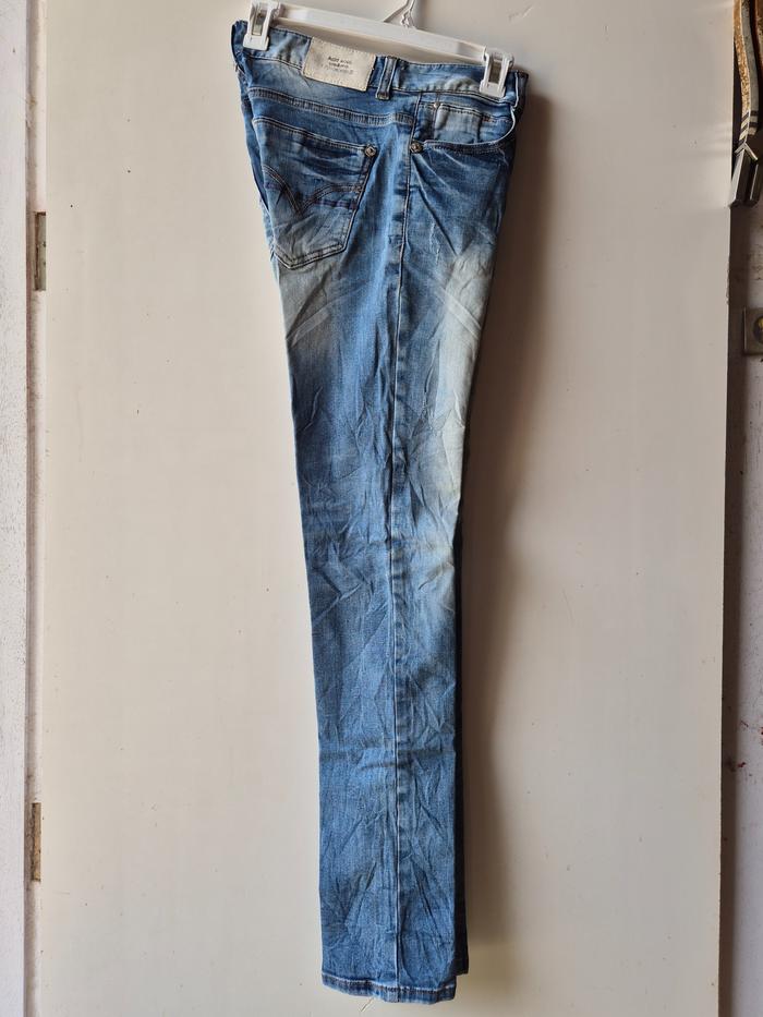 LITMUS Jeans Slim Fit Celana Panjang Pria Size 29 Motif Cakar Ripped Fading