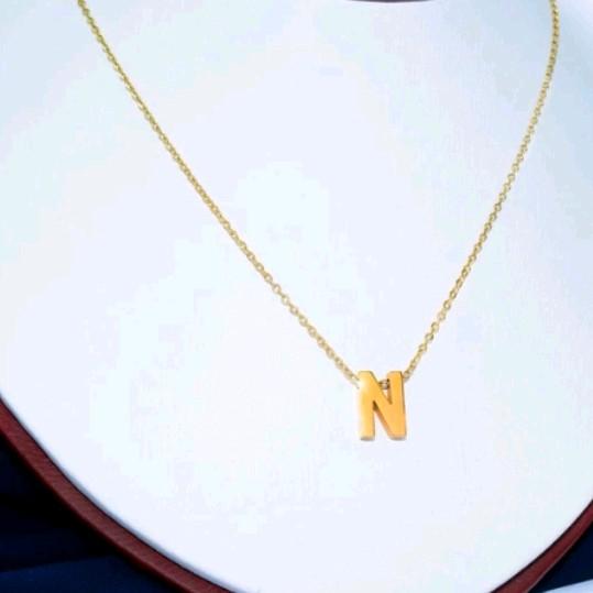 kalung huruf "N"titanium wrn gold