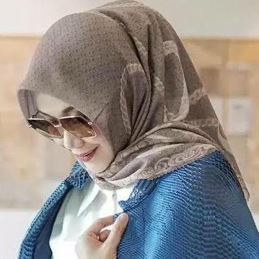 Buttonscarves - The Chain - Ginkgo Square - Fiore Square - Xanadu - Les Amities - Voal Square (Lawas