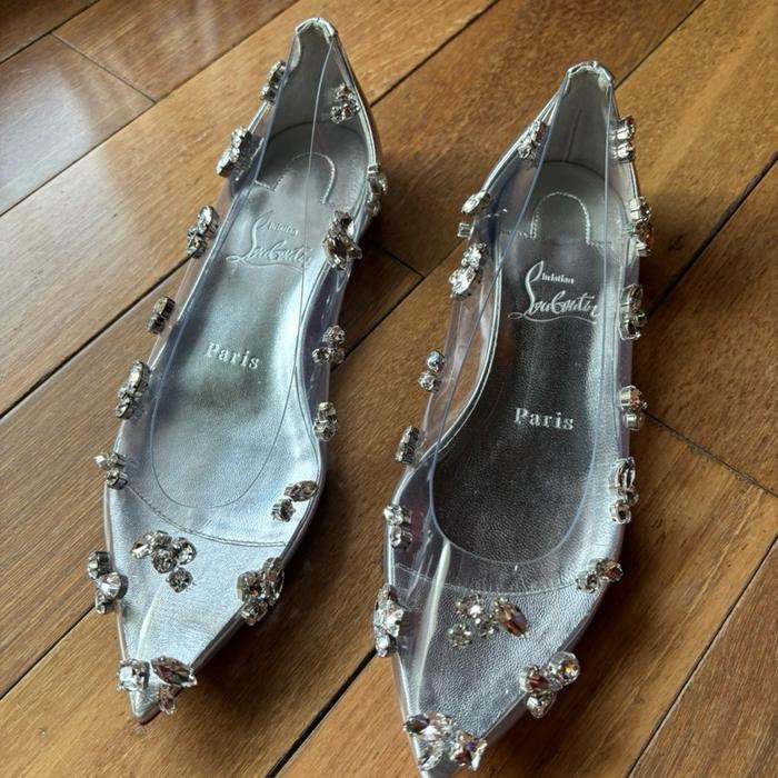 Christian Louboutin Flat Shoes Swarozky sz 35 Wanita Kerja