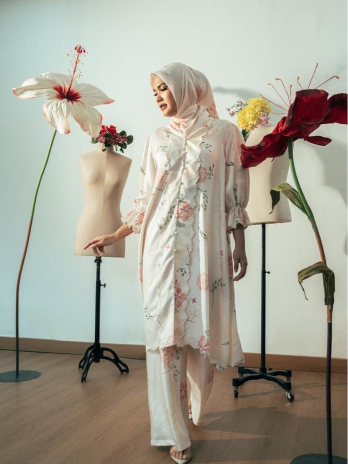Seliyane - Java Kebaya Seruni  Set