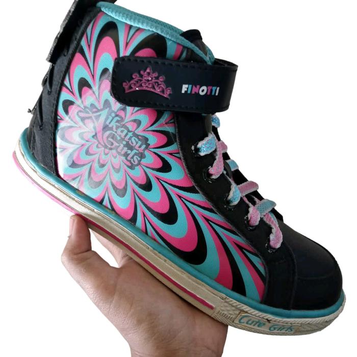 Sepatu sekolah Finotti Aikatsu