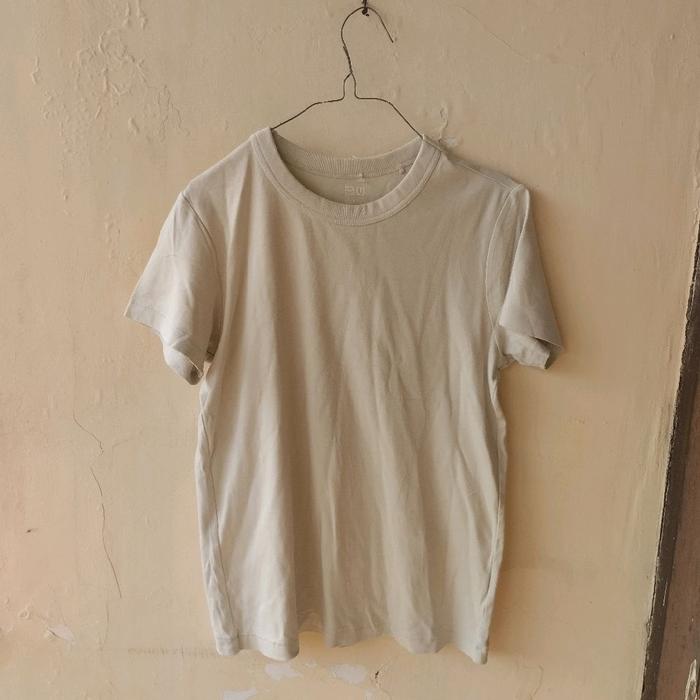 T-shirt Crop top Uniqlo U Original Wanita Kaos Polos Oversize Atasan Baju Basic Katun Tee Oblong Pen