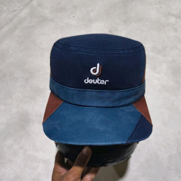 Topi komando outdoor hiking gunung deuter bekas