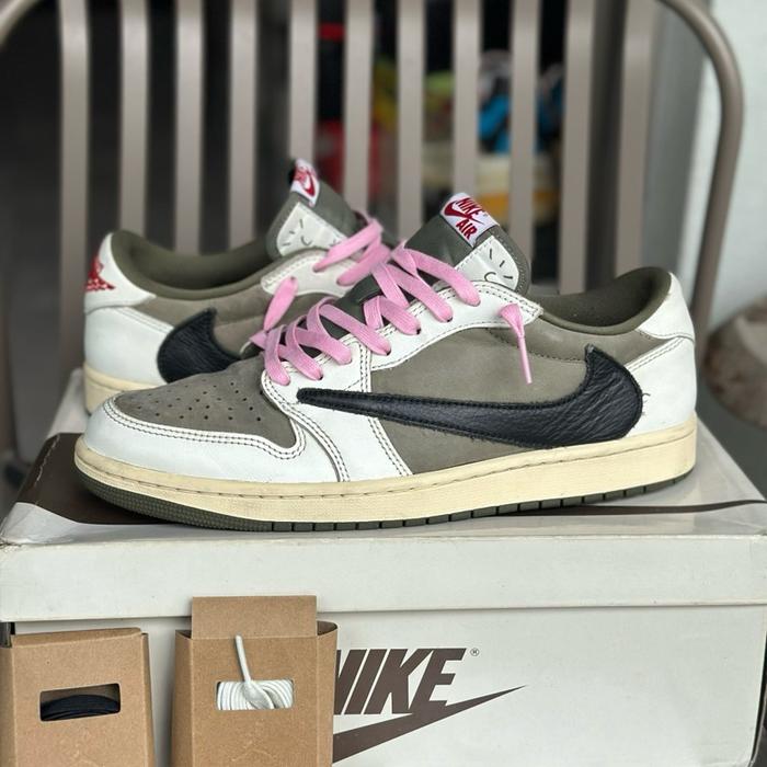 Air Jordan 1 Low Travis Scott Medium Olive , aj 1 low travis not mocha fragment reverse US 11 // EU 