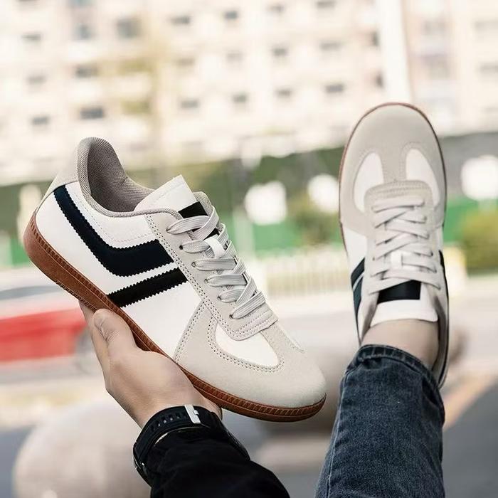 hi.bags Sepatu Sneakers ROXY Pria Kasual Flat Round Toe Bahan Sintetis Outsole Semi Karet Warna Puti