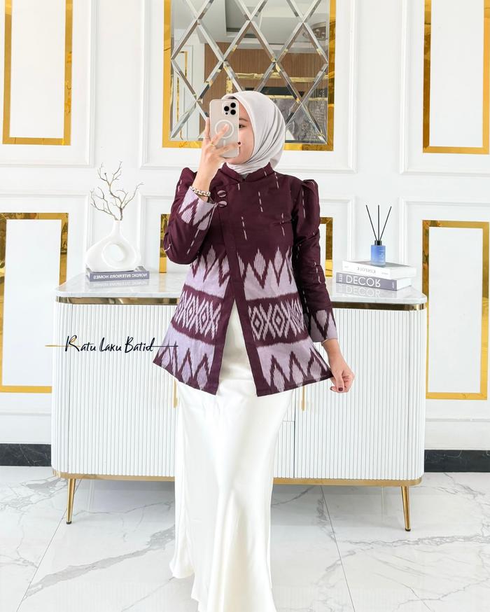 Atasan batik wanita modern lengan panjang puffy blouse Edora model kebaya janggan by ratu laku batik