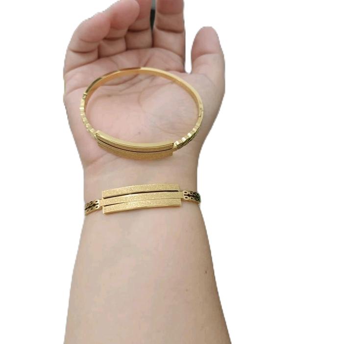 gelang titanium petak lebar