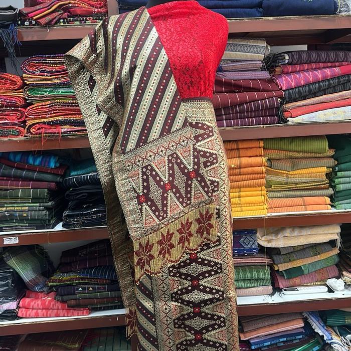 Suji Palembang Premium +Ronce Kain Tenun Tradisional dengan Desain Eksklusif dan Kualitas Terbaik
