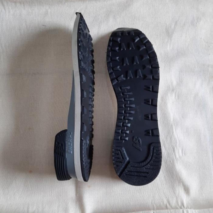 Outsole NB 574 Kekinian - Hitam, 40