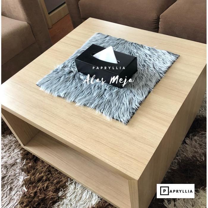 Alas Bulu Korea ukuran 50x50cm Panjang Bulu 5cm ( Abu Putih )