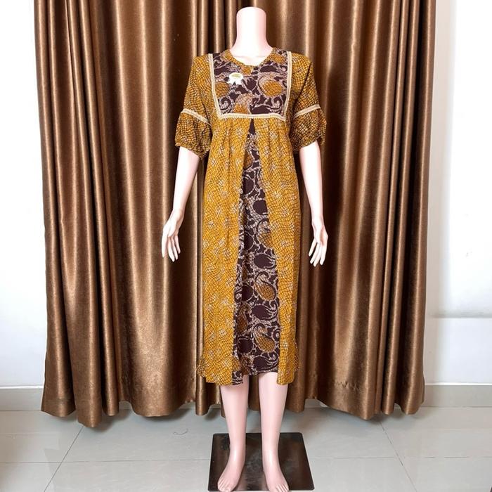 Daster Ratu Jawa dengan Desain Elegan dan Nyaman untuk Penggunaan Sehari-hari