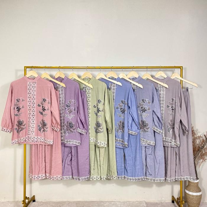 Oneset Silk Setelan Mewah Batik Premium by Batik Putri Diana Pekalongan