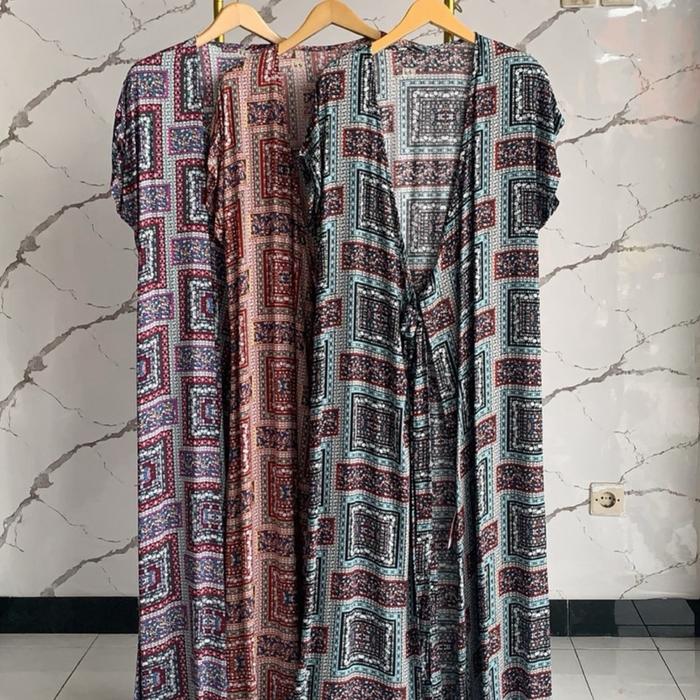 Kimono Dress Pantai Rayon Wanita