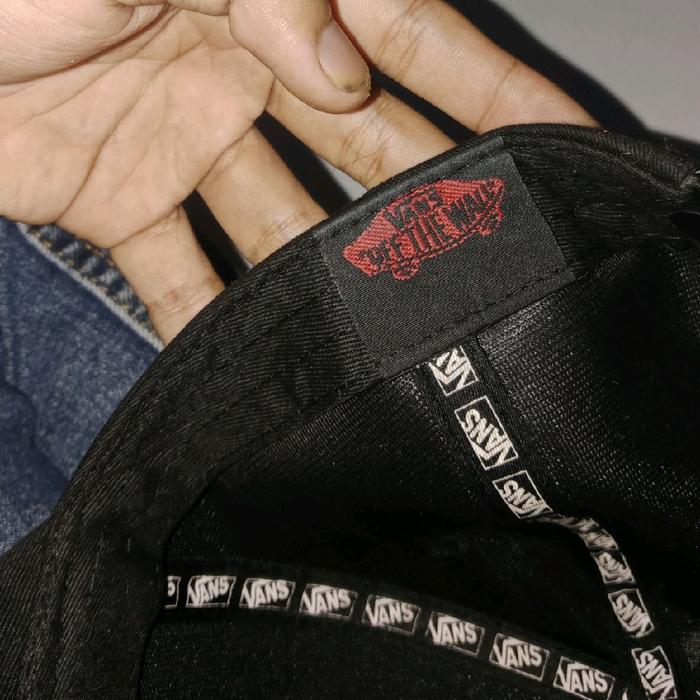 Vans SNAPBACK VANS OFF THE WALL Asli Topi Pria Wanita Original Black Color Terbaik