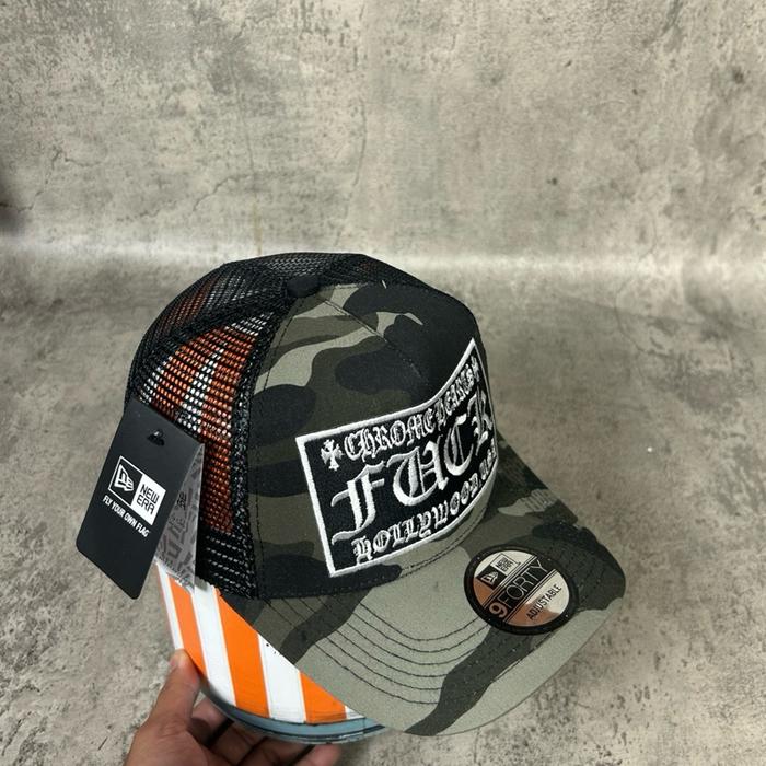 Topi Chrome Heart x Era bordir