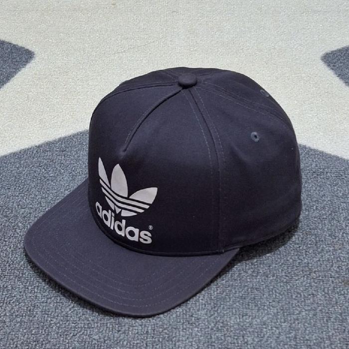 topi adidas bunga big logo original second