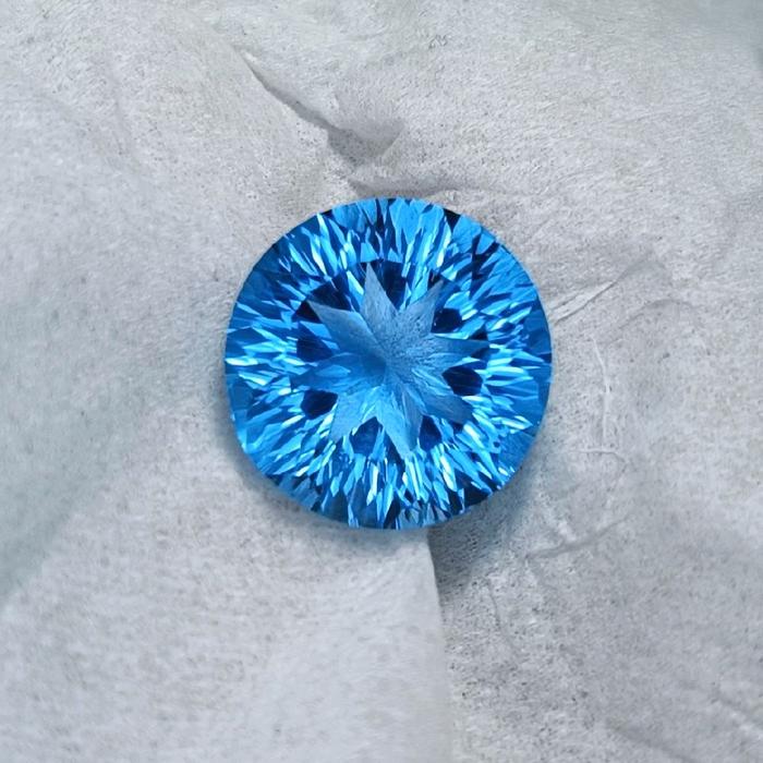 Natural blue topaz swiss elektrik