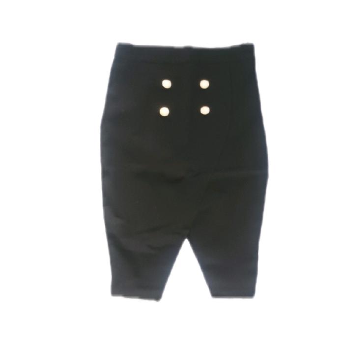 PL Rok Wanita Hitam