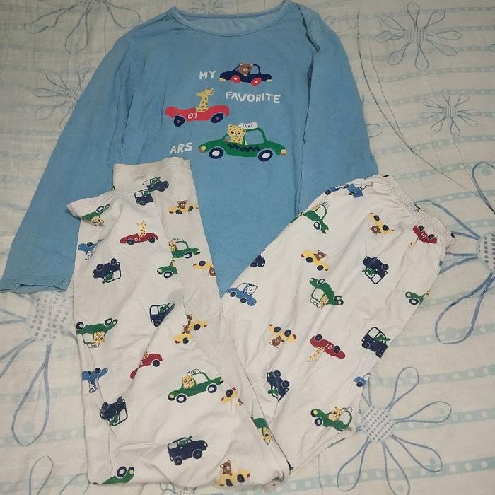 Setelan baju tidur anak motif mobil ( Preloved )