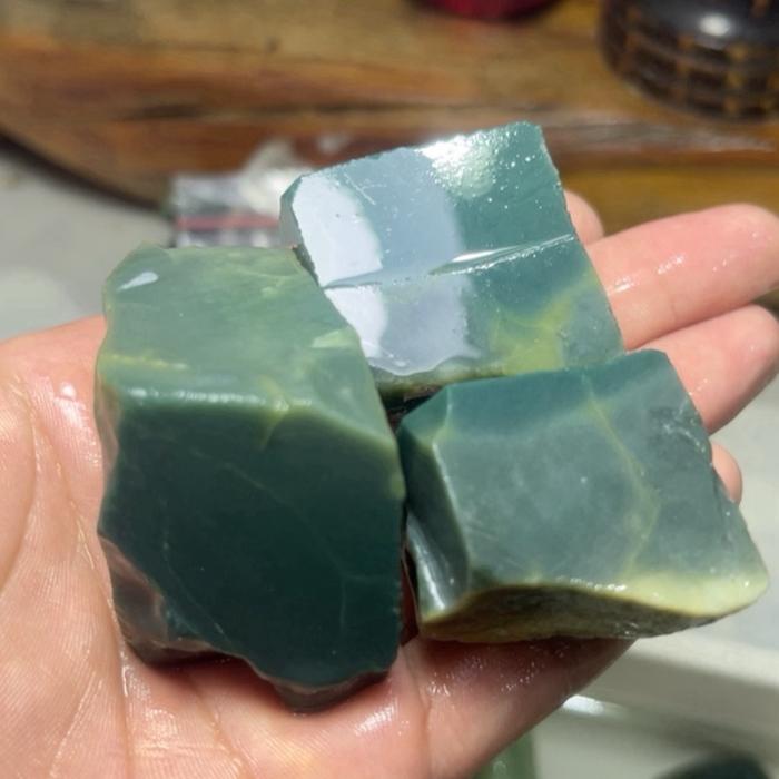 Bahan batu akik ijo garut berkualitas tinggi