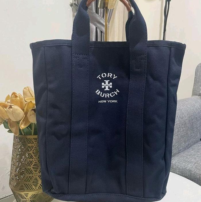 Tory Burch Original USA VIP MEMBER GIFT TB New York Tote Bag Canvas Vertikal Navy AUTHENTIC STORE