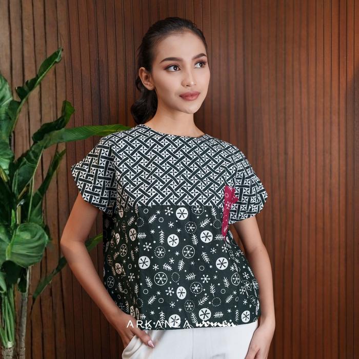 ARKANZA WOMEN Kemeja Batik Cap Celine Anthurium Hijau Atasan Wanita Katun  Modern Lengan Pendek Crop