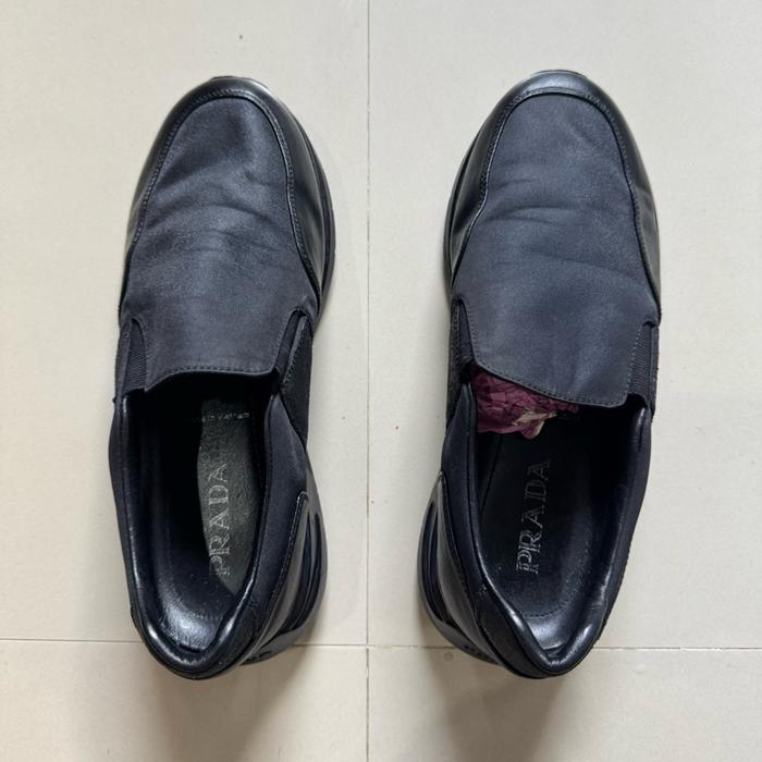 Sepatu Slip On Prada Model sport Size 6 (40,41)