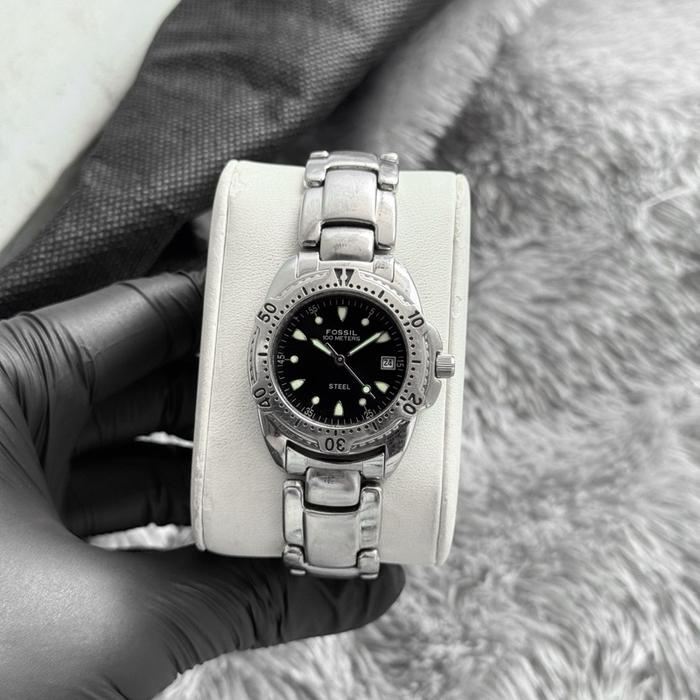 (Barunya 2,4jt) Jam Tangan Diver Vintage Fossil 100M Original