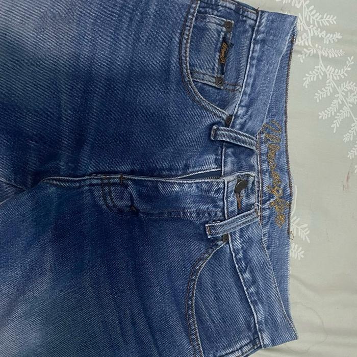 celana jeasn(second) ukuran 28 merek wrangler  masih oke dan sangat kalcer