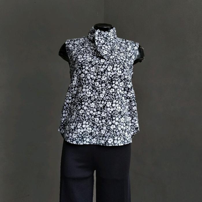 MILA OWEN LINEN FLORAL SLEEVE LESS BLOUSE