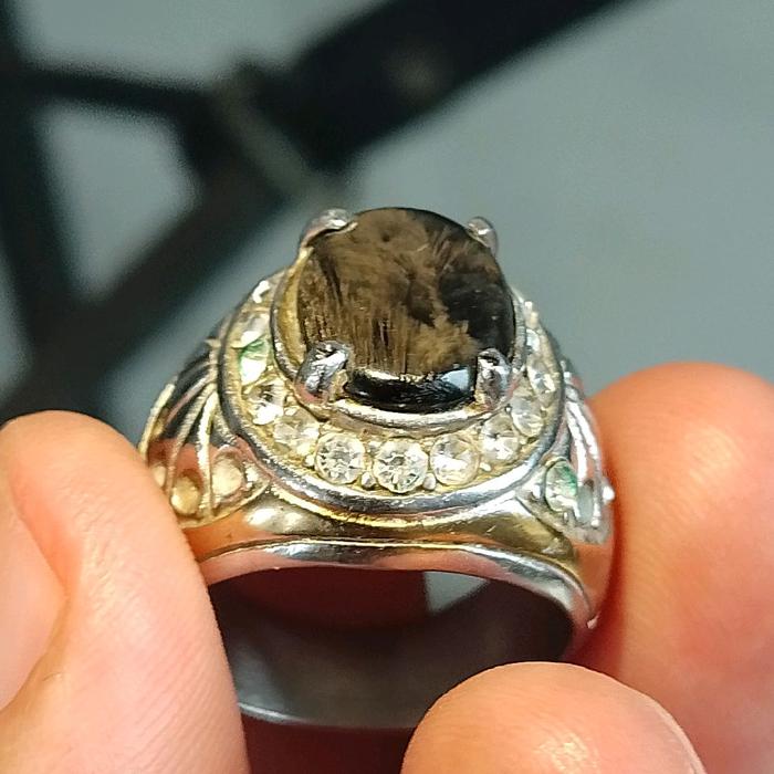 CINCIN BATU BULU MACAN BASYALTIK ASLI LUMAJANG MINIMALIS