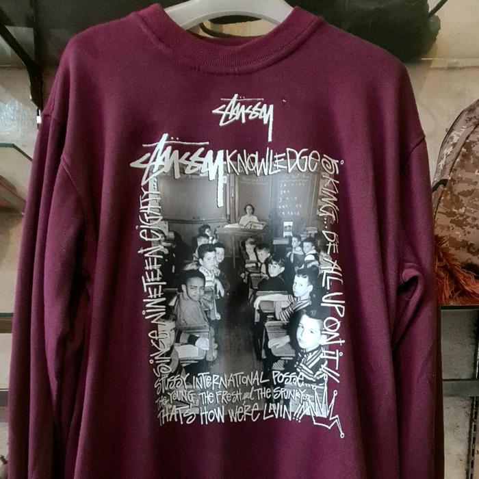 Crewneck Art Book Education Maroon