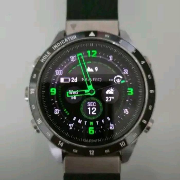 Garmin MARQ Golfer Gen 2 - Jam Tangan Pintar Golf Titanium Grade-5, Green Nylon