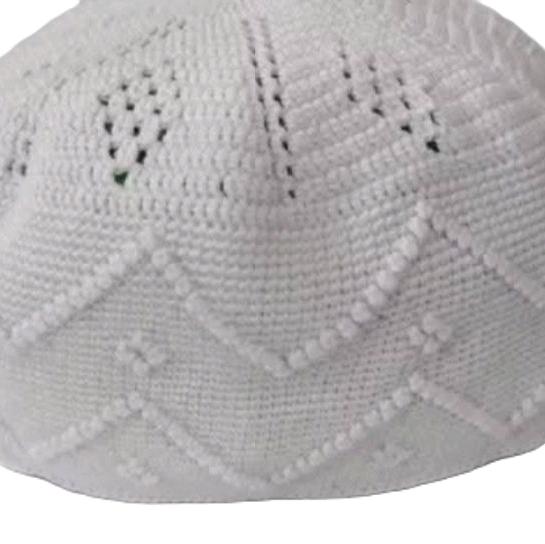 Peci Rajut Hadromi - Topi Rajut Putih dengan Desain Elegan untuk Penggunaan Sehari-hari