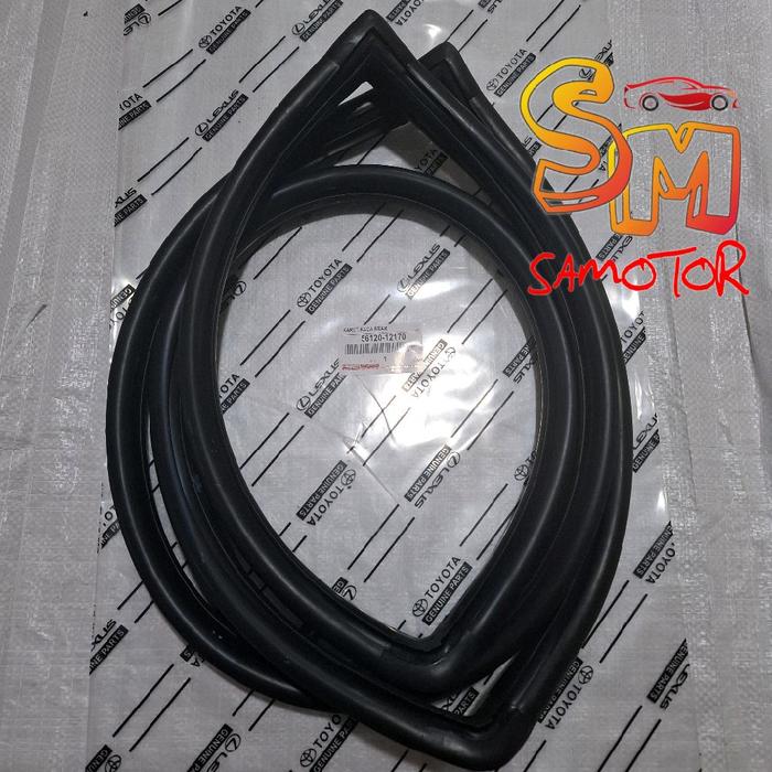 Karet kaca belakang Corolla KE30 1975-1979