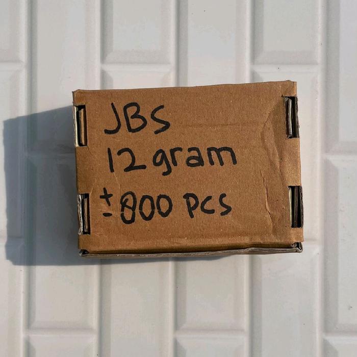 Kardus JBS 12 Gr Isi 800 Pcs untuk Kebutuhan Outdoor Praktis dan Efisien
