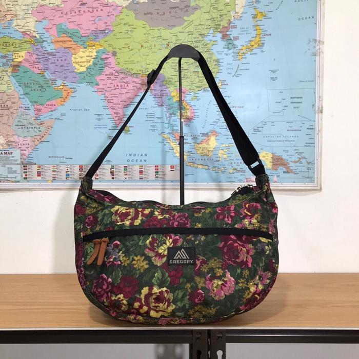 Slingbag Gregory flora camo